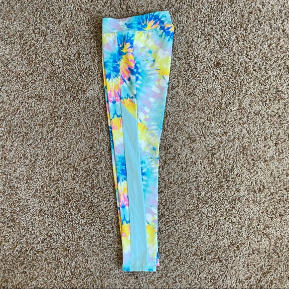More Than Magic Tie-Dye Swirl Rainbow Leggings - Picture 6 of 13